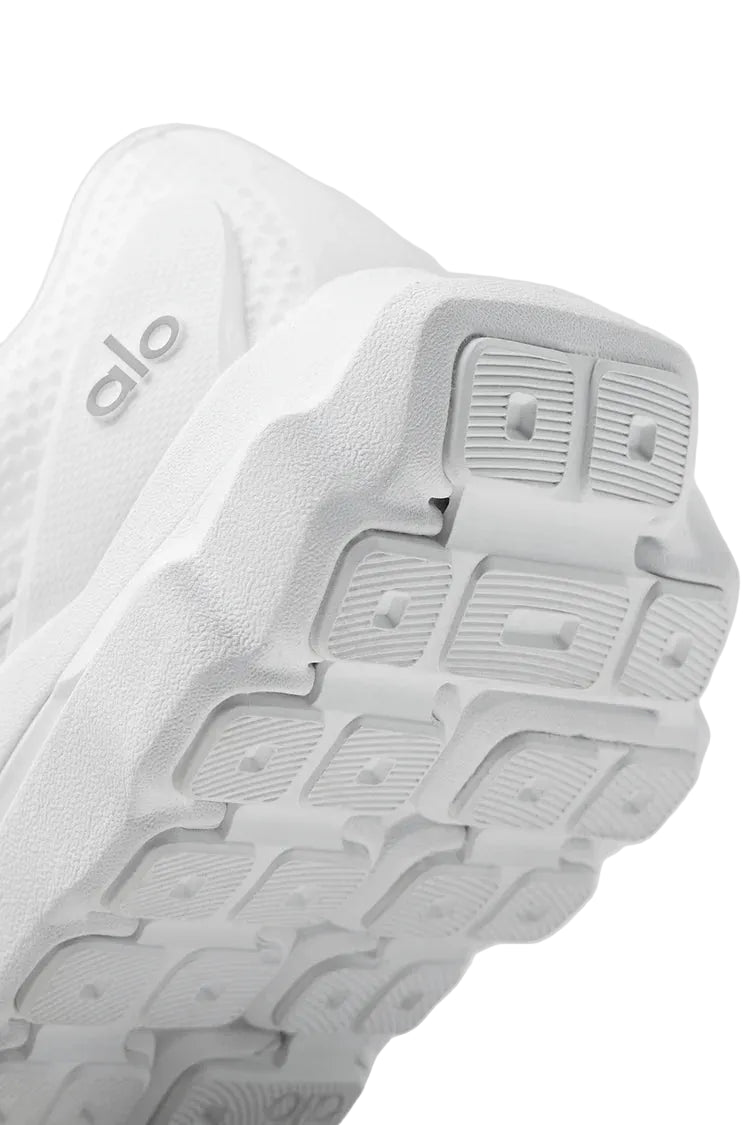 Alo Runner Sneaker White -Preorder Boostclub