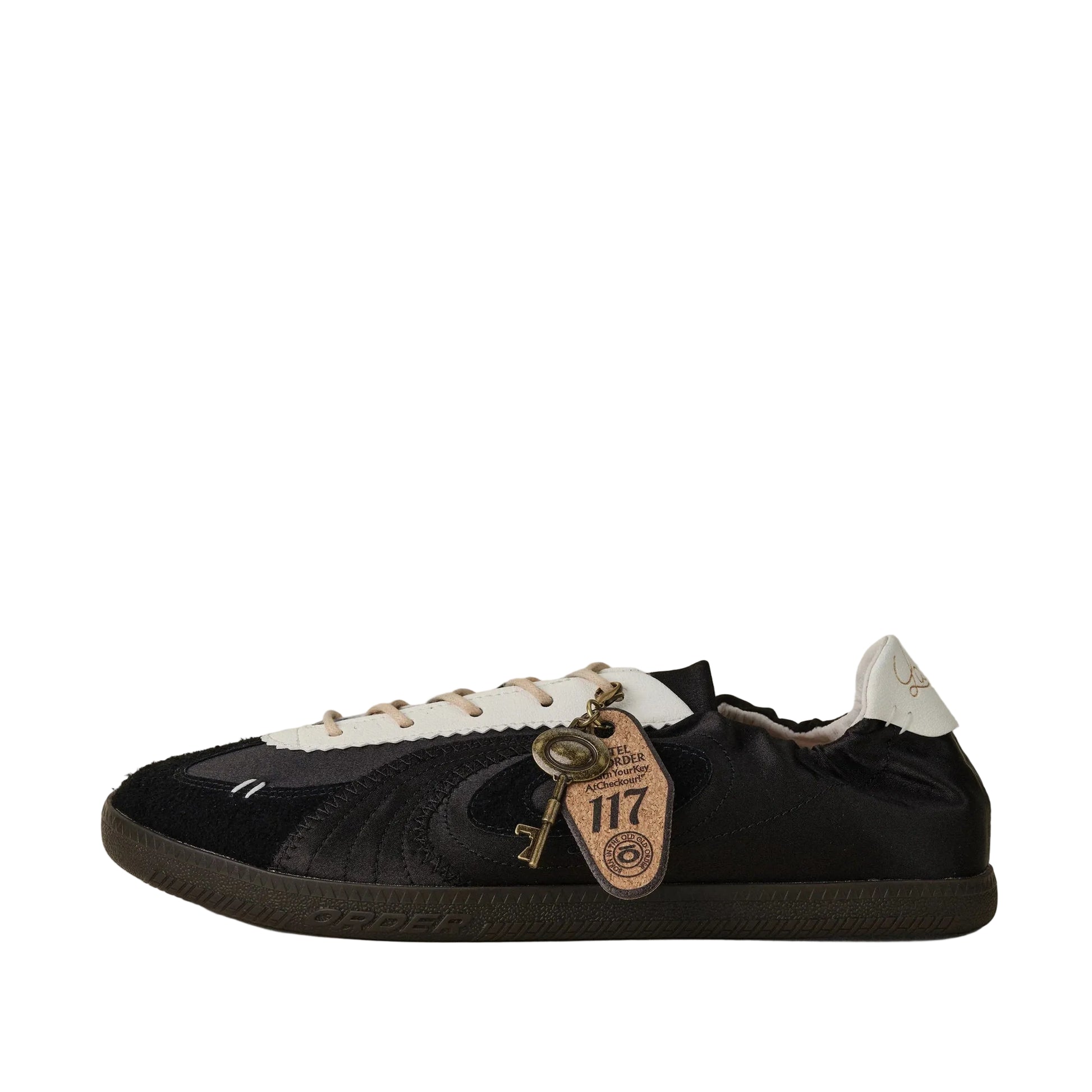 Old Order Lazy Series Training Women's Shoes – Tuxedo Black -Preorder Boostclub