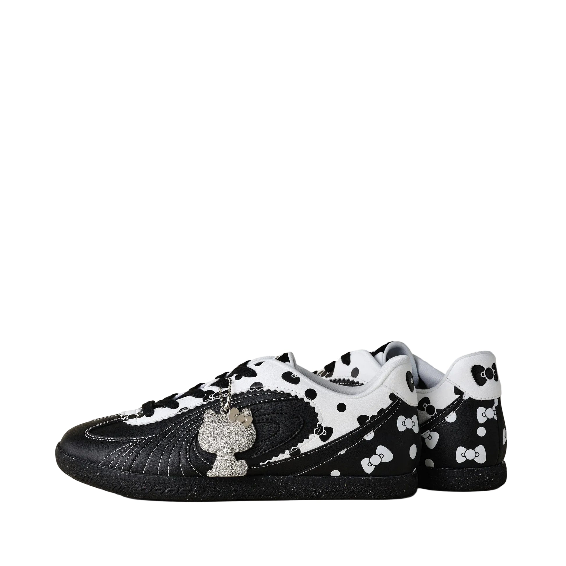 Old Order One Week Kitty Black Dot -Preorder Boostclub