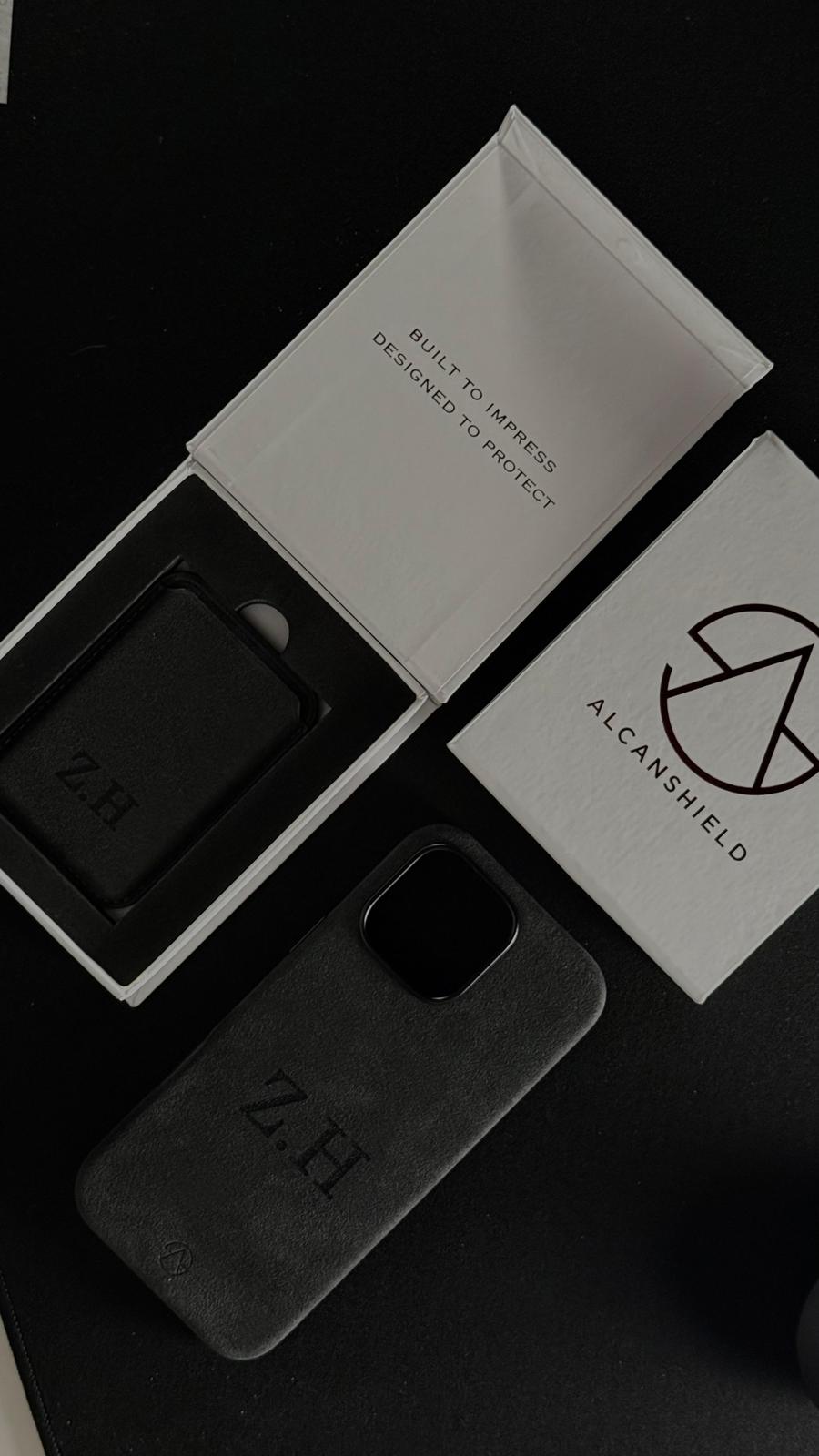 Iphone 15 Pro - Alcantara Case Space Grey Boostclub